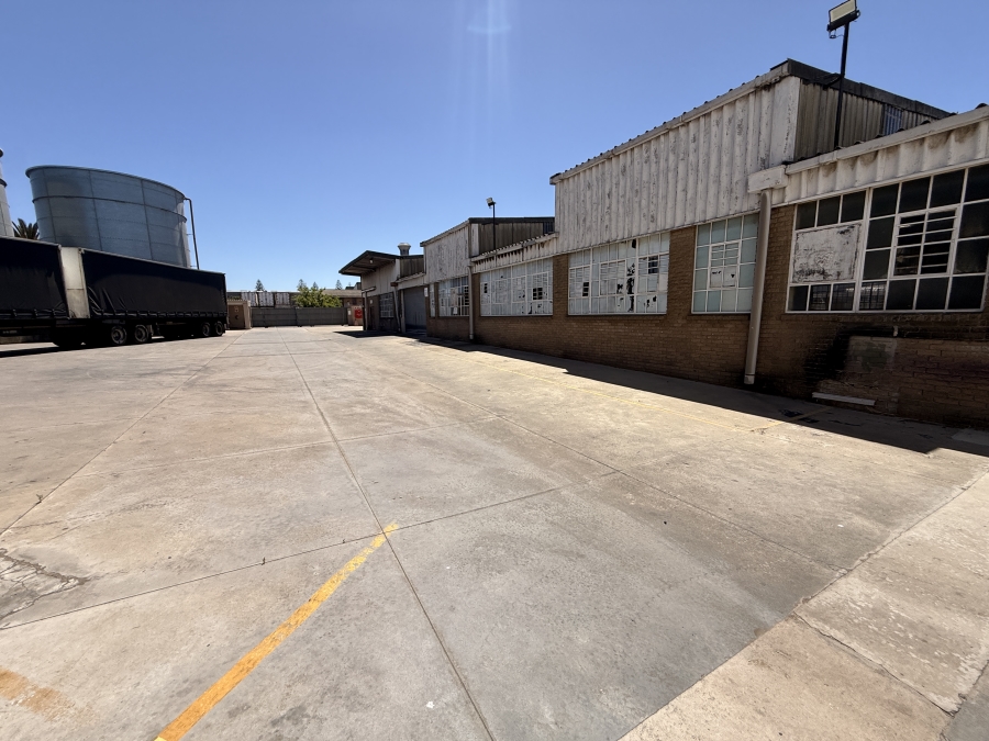 Commercial Property for Sale in Atlantis Industrial Western Cape